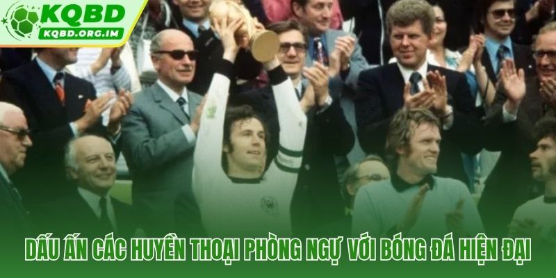 Triết lý phòng ngự hậu vệ xuất sắc nhất mọi thời đại còn vang vọng đến hôm nay